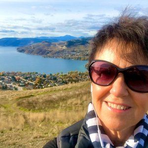 Meet your Posher, Jacqueline